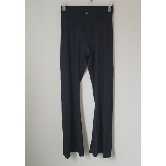 Sunzel Crossover Flared Leggings in Black Size Extra Large - Picture 3 of 5